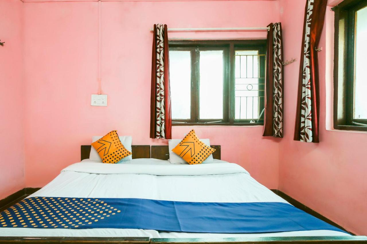 Spot On 67211 Hotel Gokul Daman Exterior foto