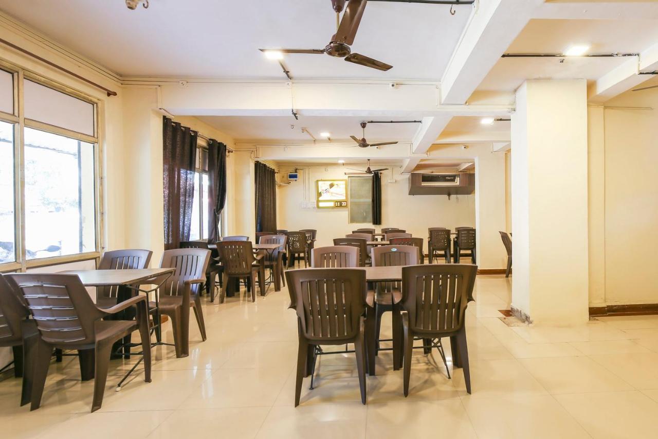 Spot On 67211 Hotel Gokul Daman Exterior foto